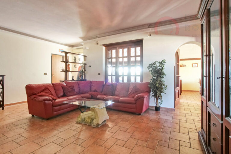 MARINO – VIA DEI MILLE